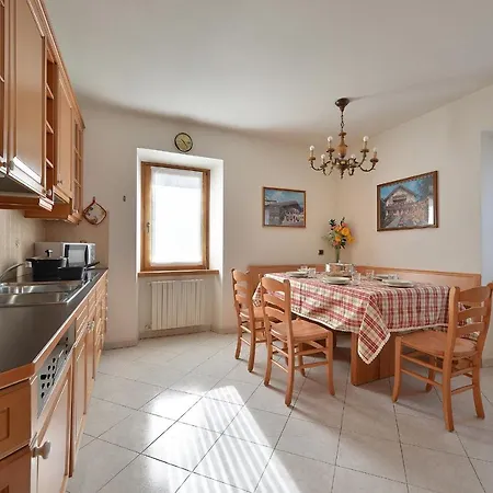 Casa Cola Premadio