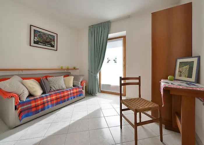 Casa Cola * Premadio