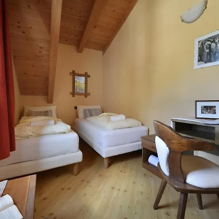Casa Cola *