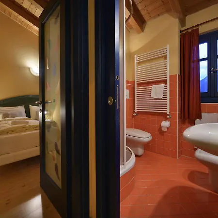 Casa Cola *