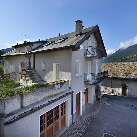 Casa Cola Daire Premadio